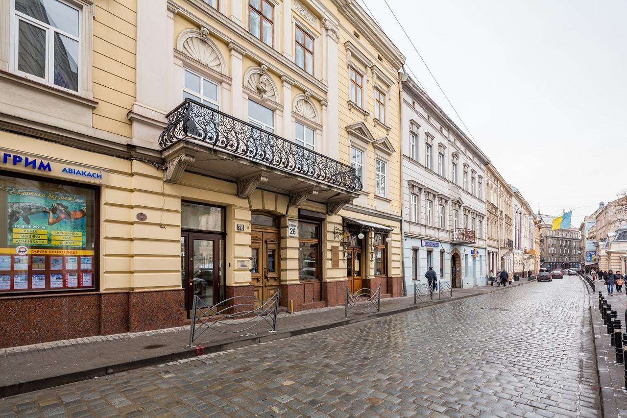 Квартира В Центрі Подобово На Вулиці Коперника 26 Біля Палацу Мистецтв Lviv Eksteriør billede